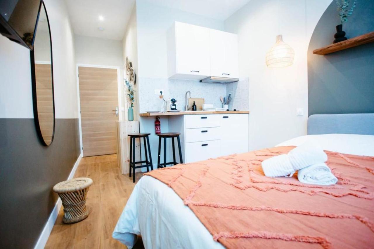 Cosy Appart Hotel Next To Paris Монтрёй Экстерьер фото